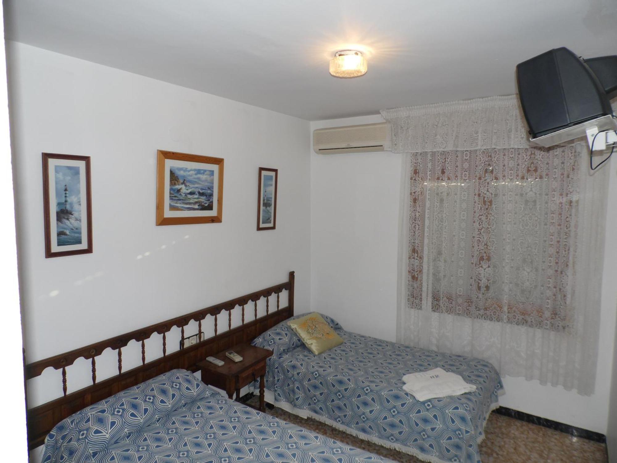Hostal Roca Fayón 객실 사진