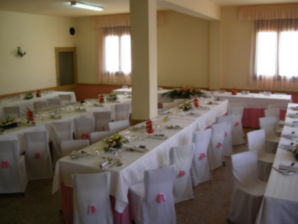 Hostal Roca Fayón 외부 사진